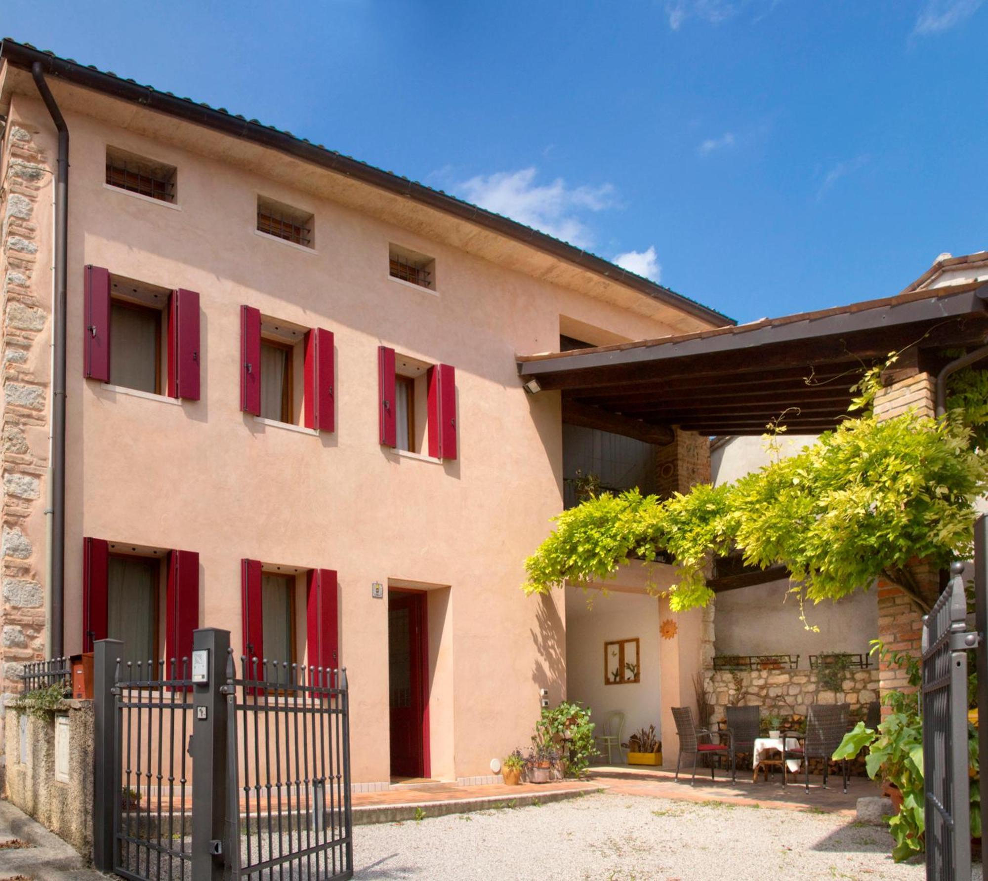 Il Portico Verde Crespano del Grappa Екстериор снимка